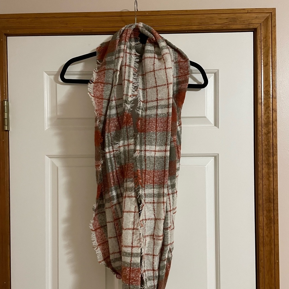 Infinity scarf